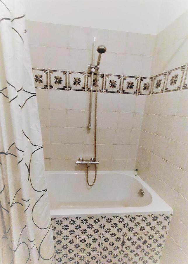 Logis Des Lugats, Gite De Charme La Réole Dış mekan fotoğraf