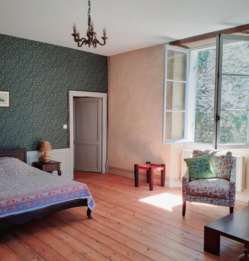 Logis Des Lugats, Gite De Charme La Réole Dış mekan fotoğraf